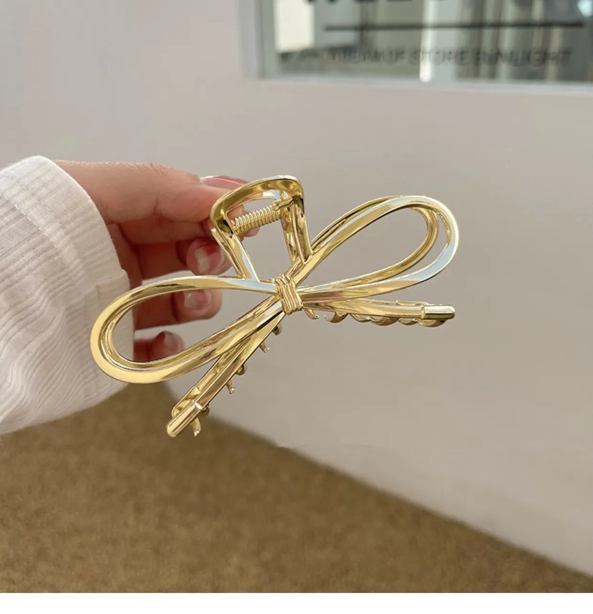 Metal Claw Clip: Elegant Bow - Assorted